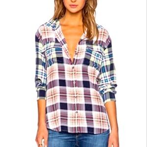 EQUIPMENT FEMME ESSENTIAL SILK SLIM SHORT SLEEVE PLAID BUTTON DOWN SIZE MEDIUM